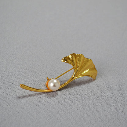 Beautiful Gold Piece with Unique Style