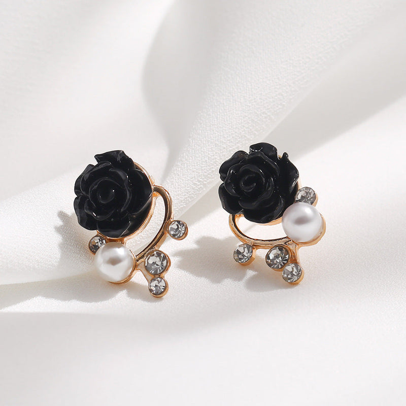 Delicate Artisan Pearl Earring