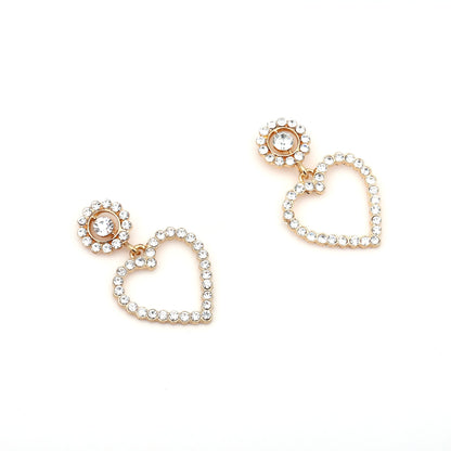 Charming Earring for Any Occasion