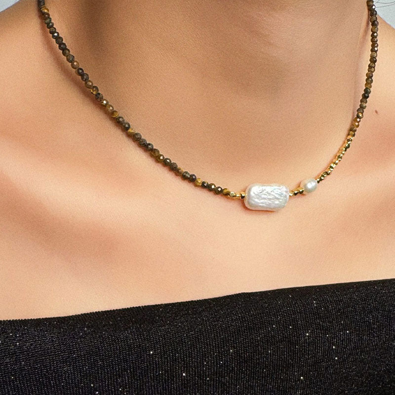Charming Pearl Necklace for Any Occasion