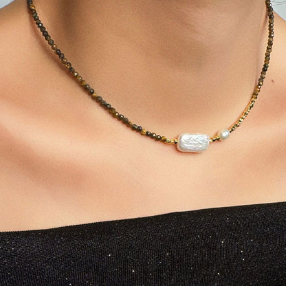 Charming Pearl Necklace for Any Occasion