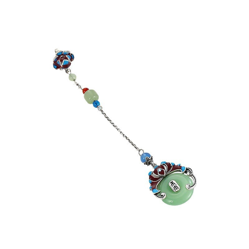 Classic Pendant with Timeless Appeal