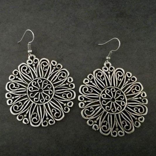 Charming Earring for Any Occasion