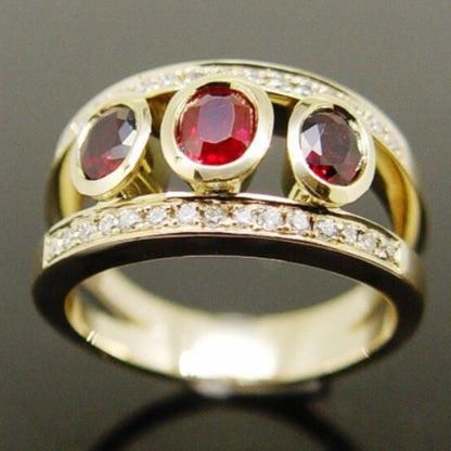 Classic Gold Ring with Timeless Appeal
