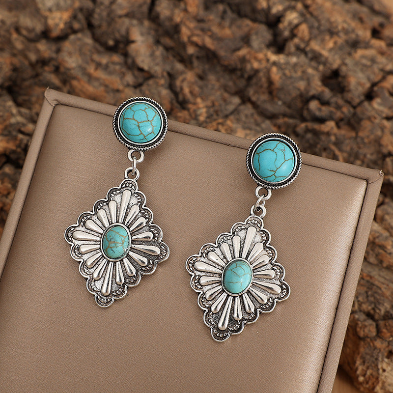 Vintage Handmade Silver Earring
