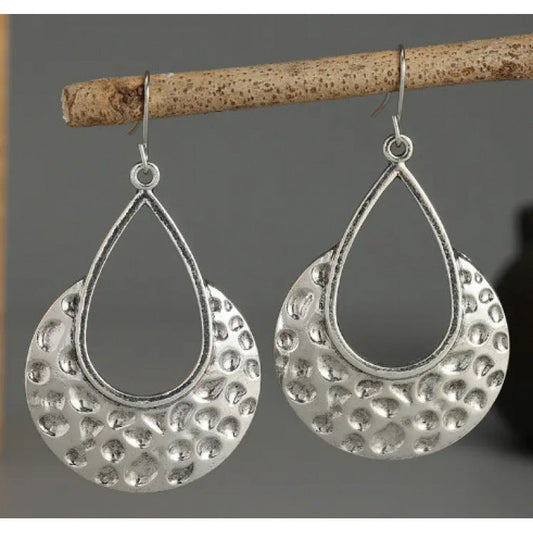 Stunning Earring for Daily Wear