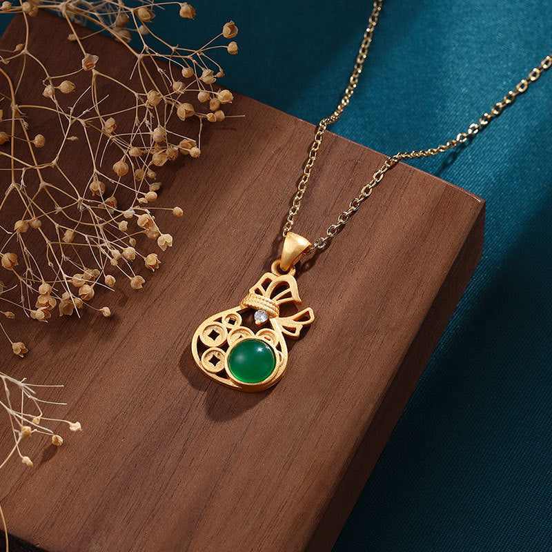 Beautiful Gold Necklace with Unique Style