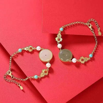 Romantic Gold Bracelet for Special Moments
