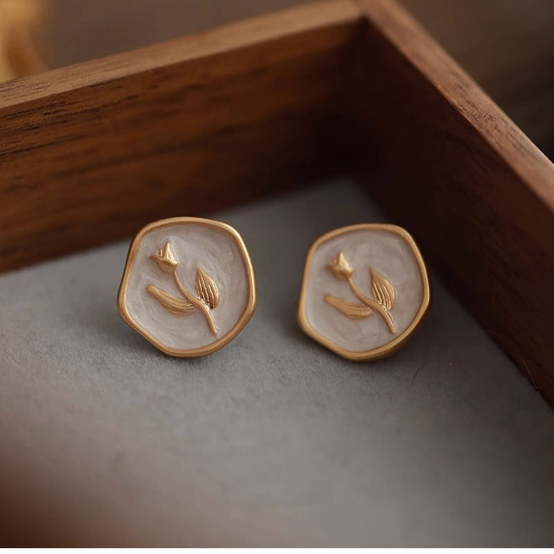 Beautiful Earring with Unique Style