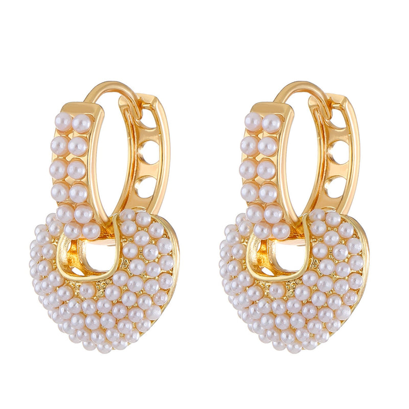 Charming Pearl Earring for Any Occasion