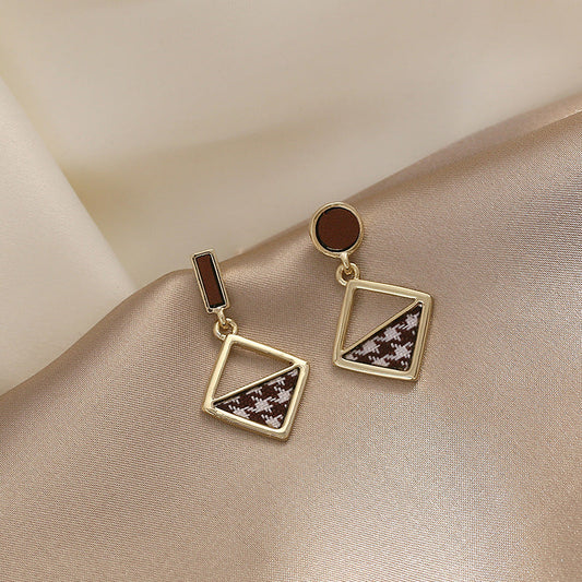 Vintage Handmade Earring