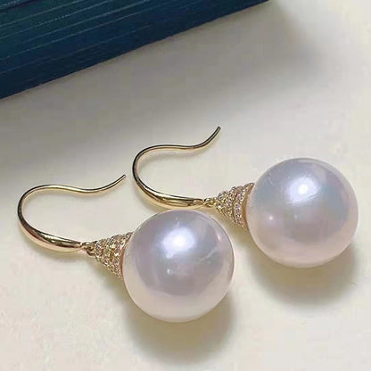 Charming Pearl Earring for Any Occasion