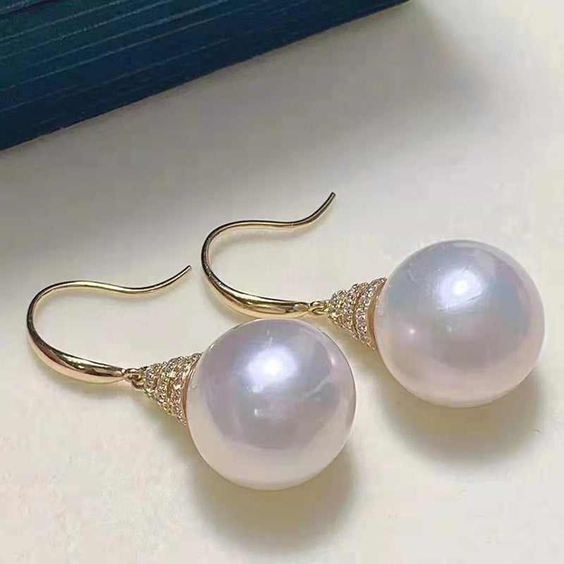 Charming Pearl Earring for Any Occasion
