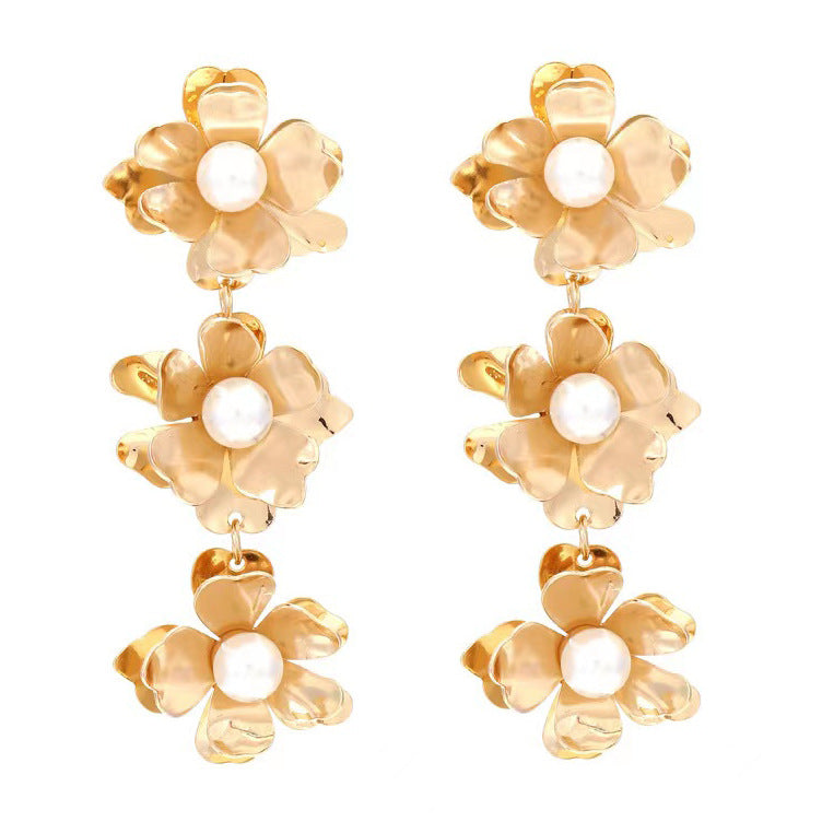 Classic Pearl Earring with Timeless Appeal