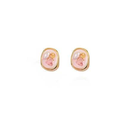 Beautiful Pearl Earring with Unique Style
