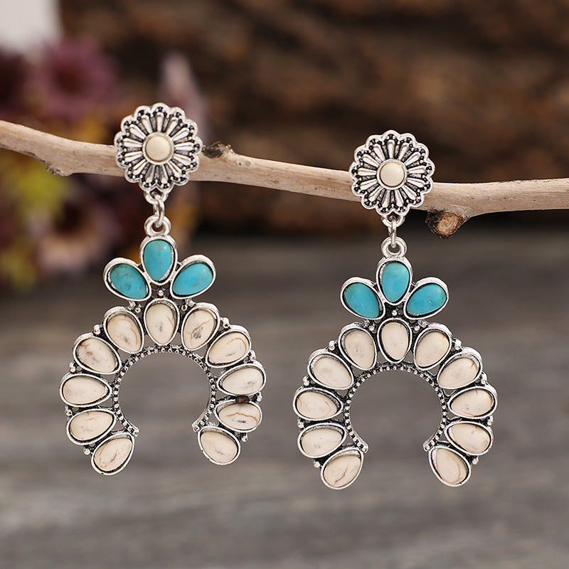 Classic Earring with Timeless Appeal