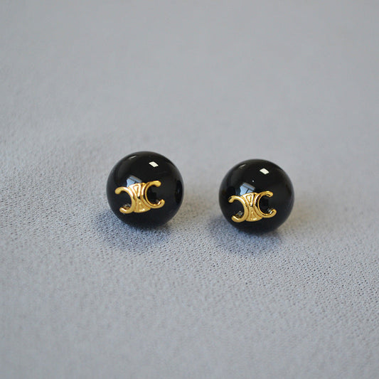 Charming Silver Earring for Any Occasion