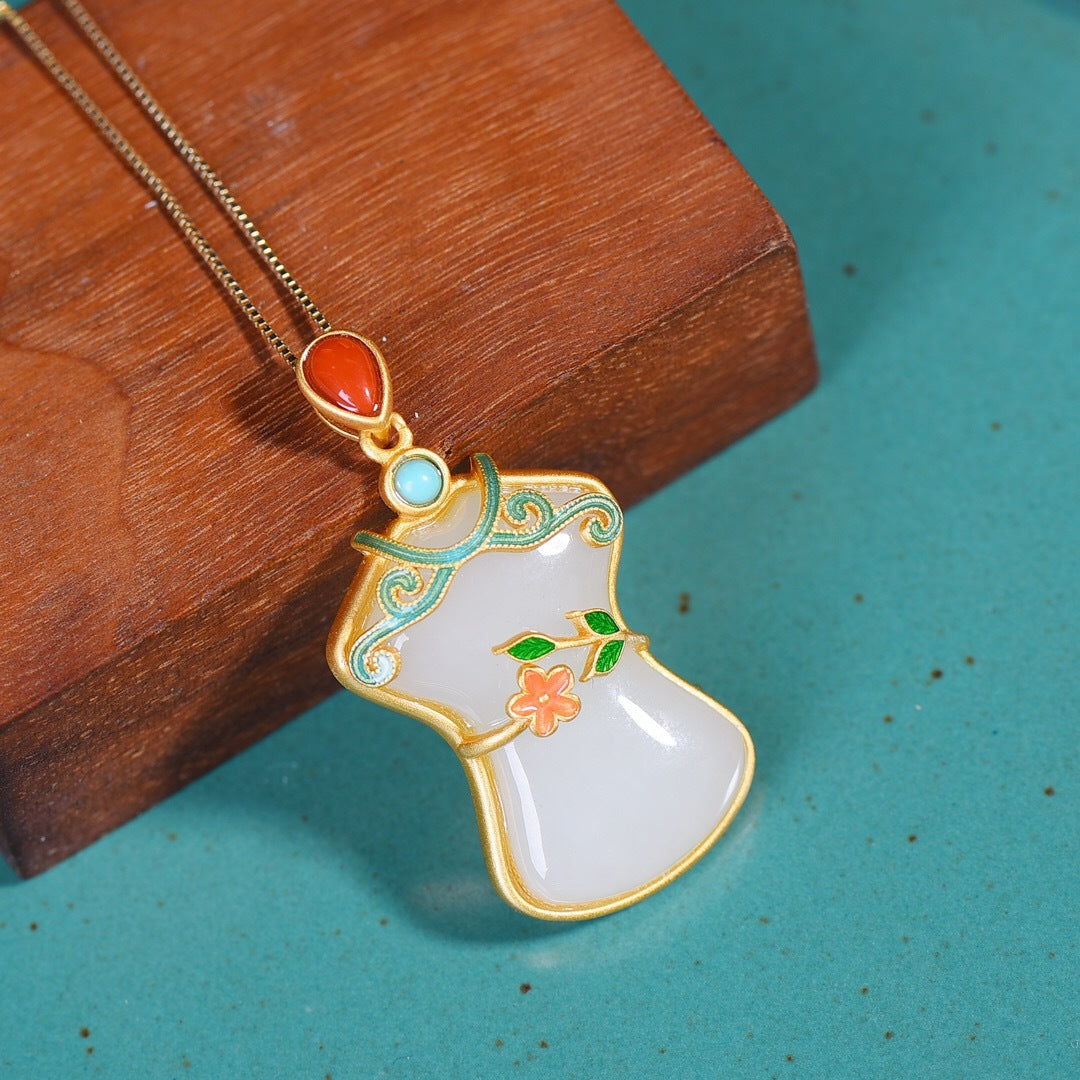 Classic Gold Necklace with Timeless Appeal
