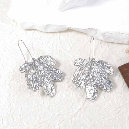 Charming Piece for Any Occasion