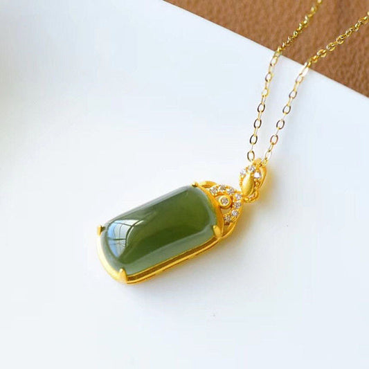 Stunning Silver Pendant for Daily Wear