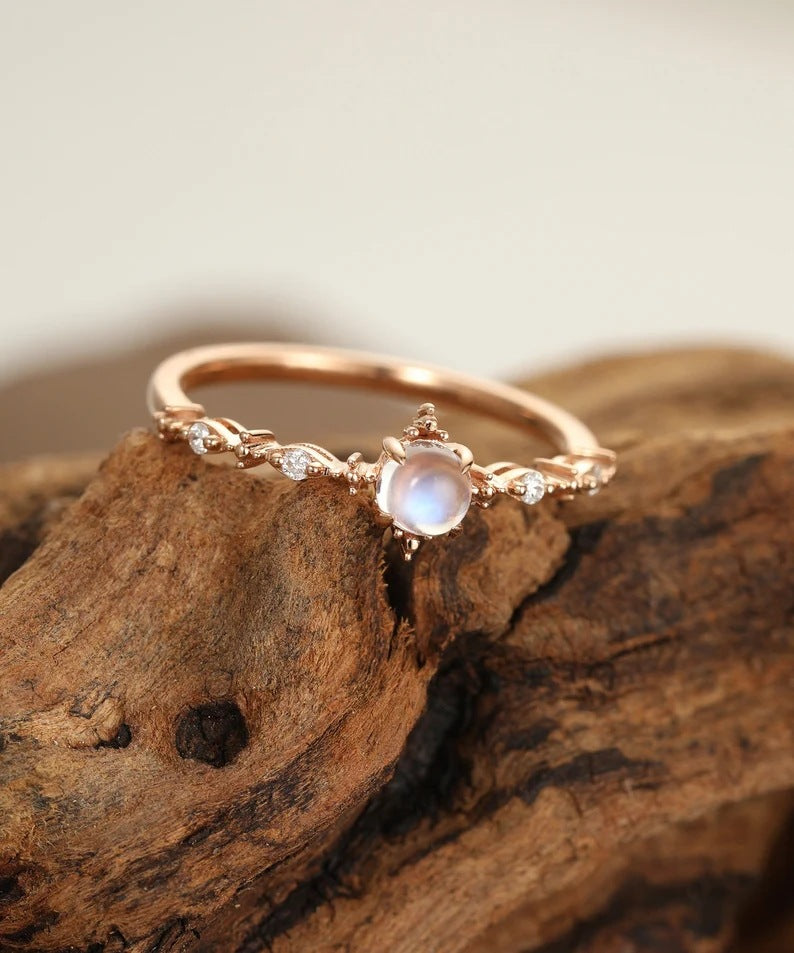 Stunning Gold Ring for Daily Wear