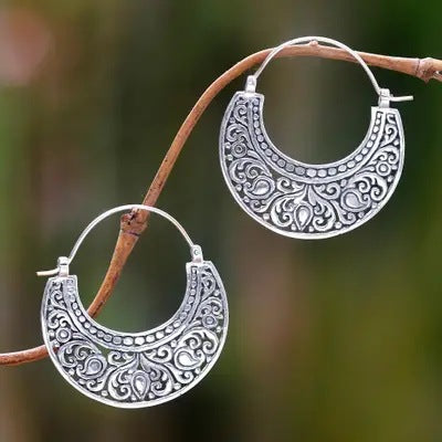 Classic Earring with Timeless Appeal