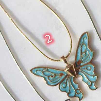 Delicate Artisan Pearl Necklace