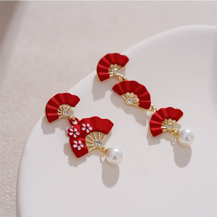 Classic Pearl Earring with Timeless Appeal