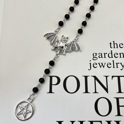 Classic Silver Necklace with Timeless Appeal
