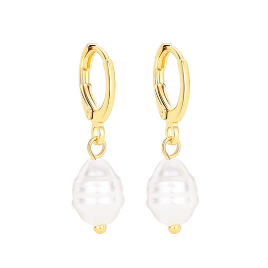Charming Pearl Earring for Any Occasion