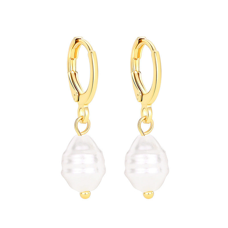 Charming Pearl Earring for Any Occasion