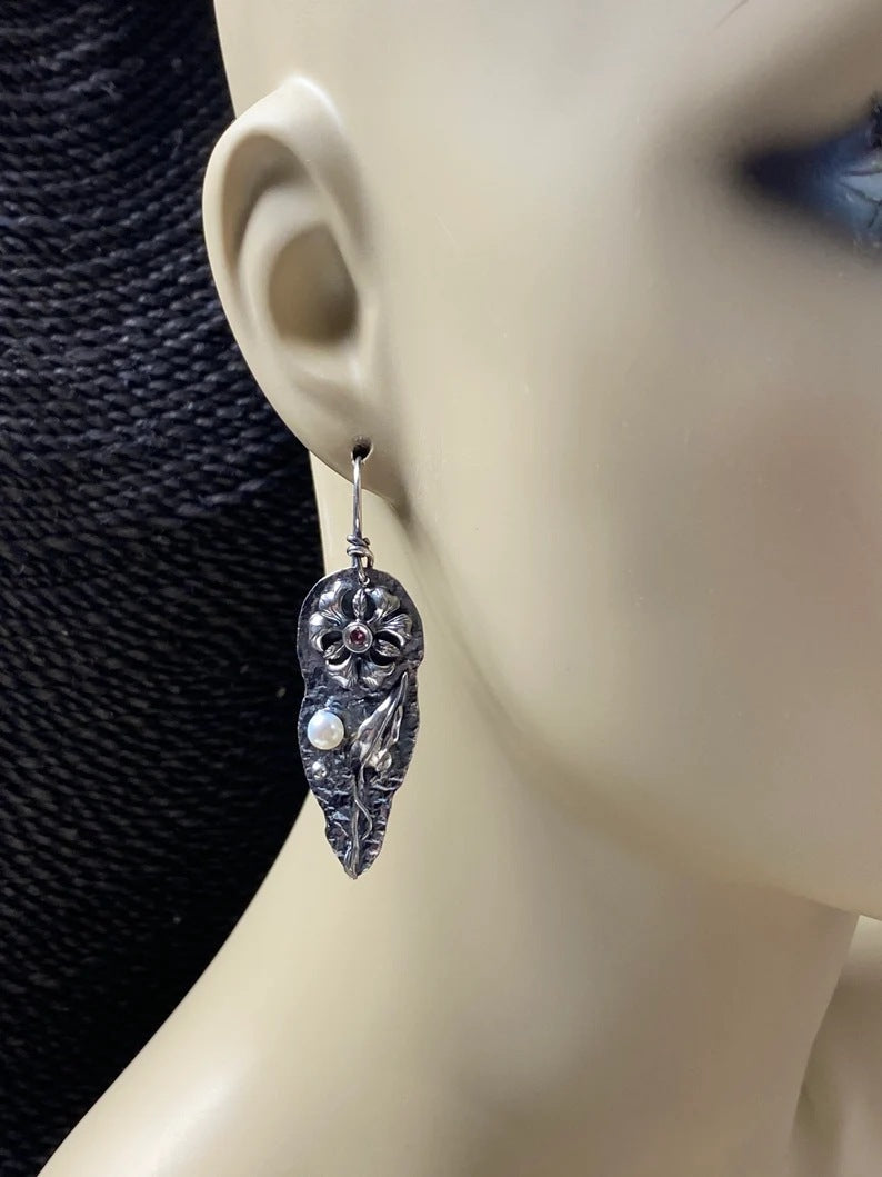 Classic Silver Earring with Timeless Appeal