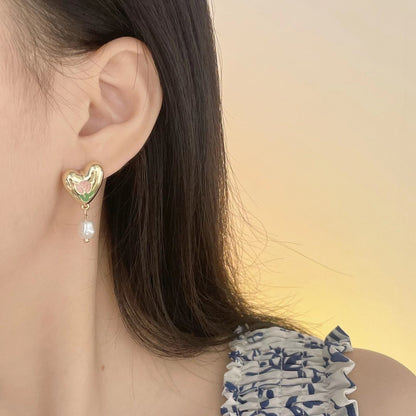 Romantic Pearl Earring for Special Moments