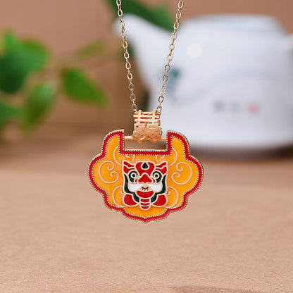 Beautiful Gold Necklace with Unique Style