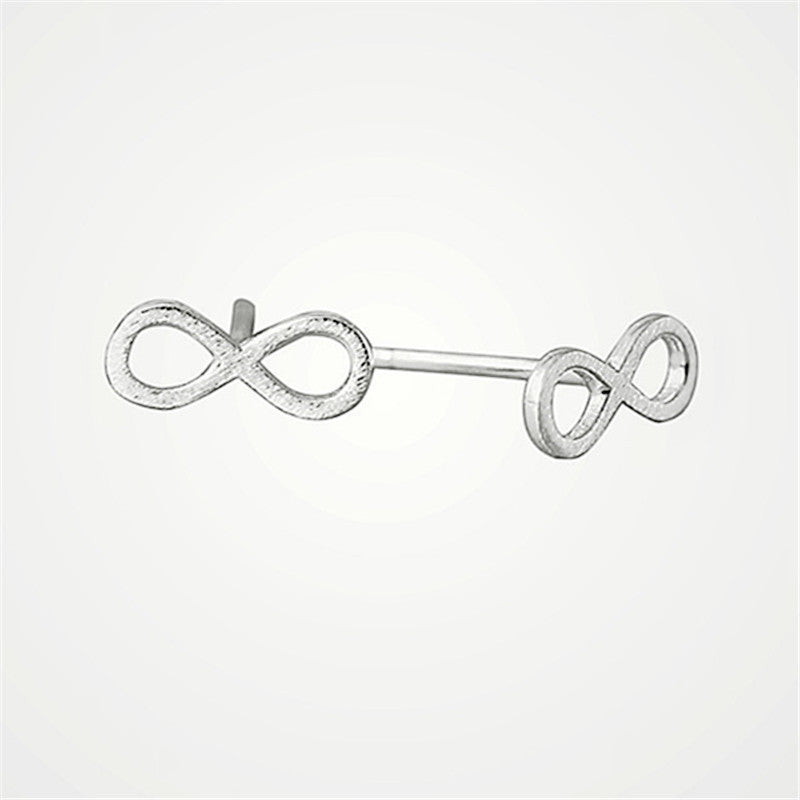 Charming Silver Earring for Any Occasion