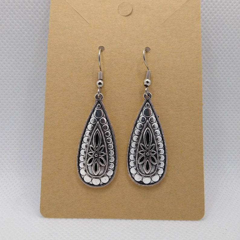 Stunning Earring for Daily Wear