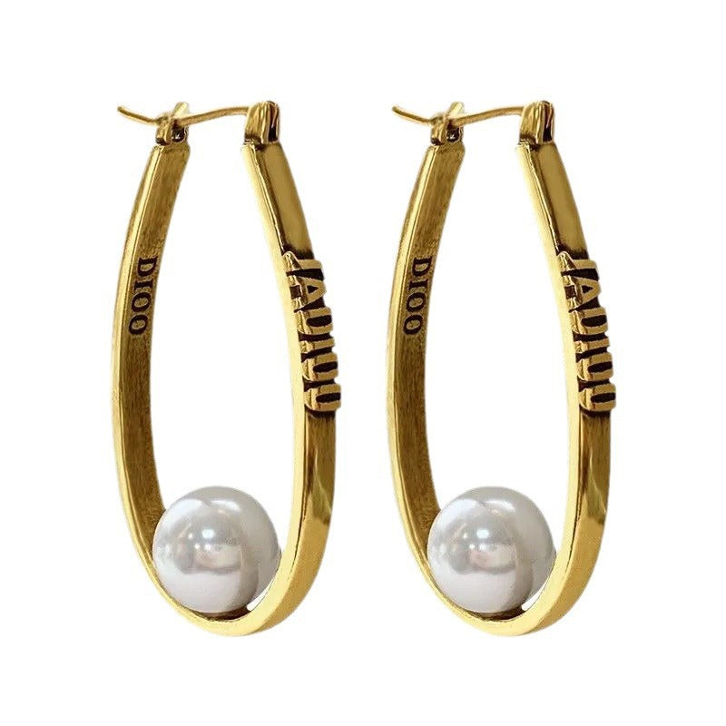 Romantic Pearl Earring for Special Moments