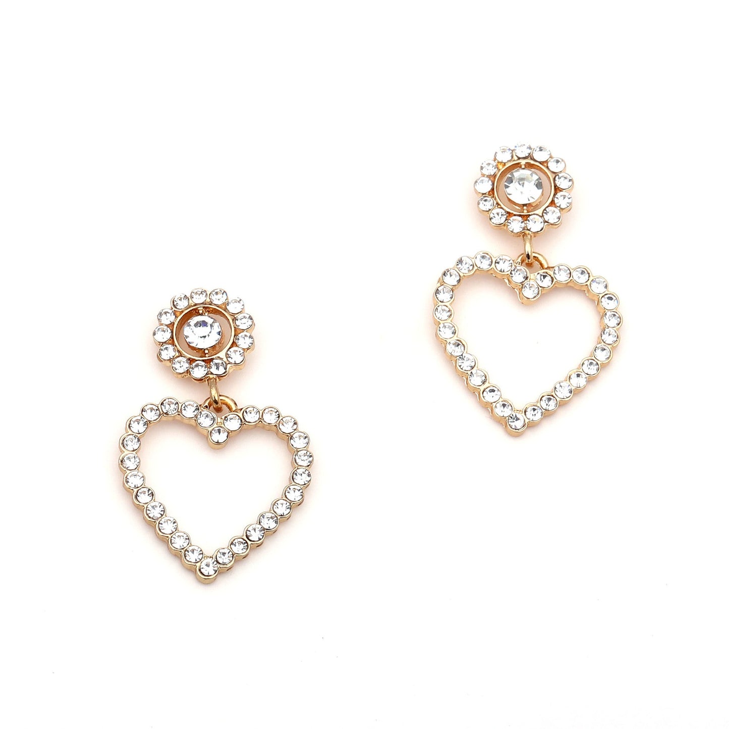 Charming Earring for Any Occasion