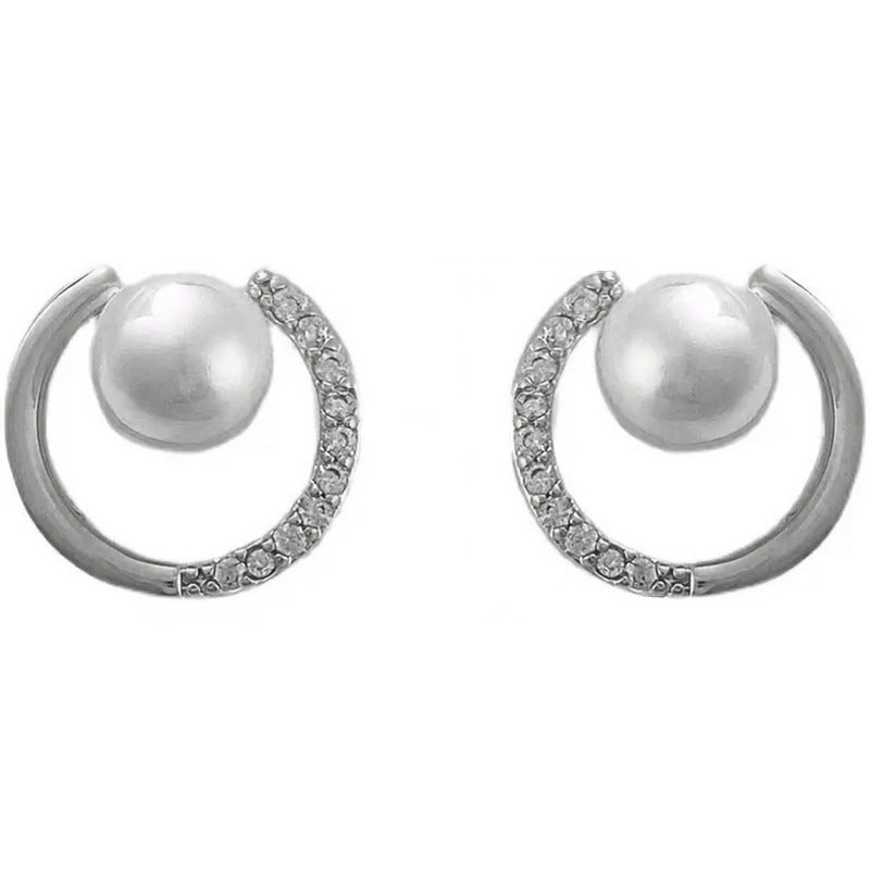 Romantic Pearl Earring for Special Moments