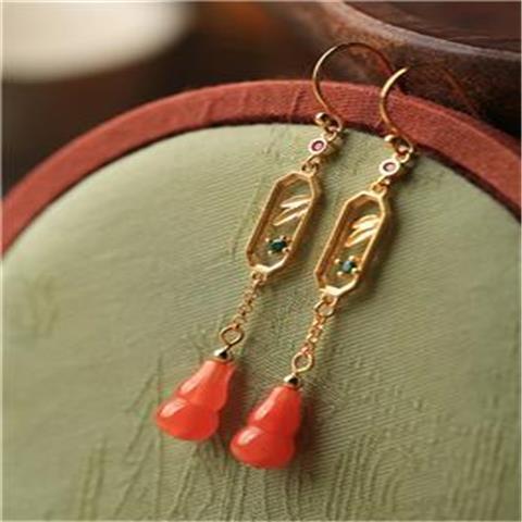 Beautiful Silver Earring with Unique Style