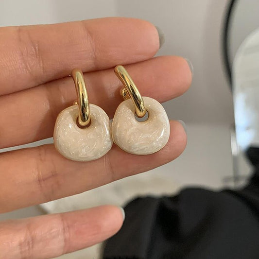Classic Earring with Timeless Appeal