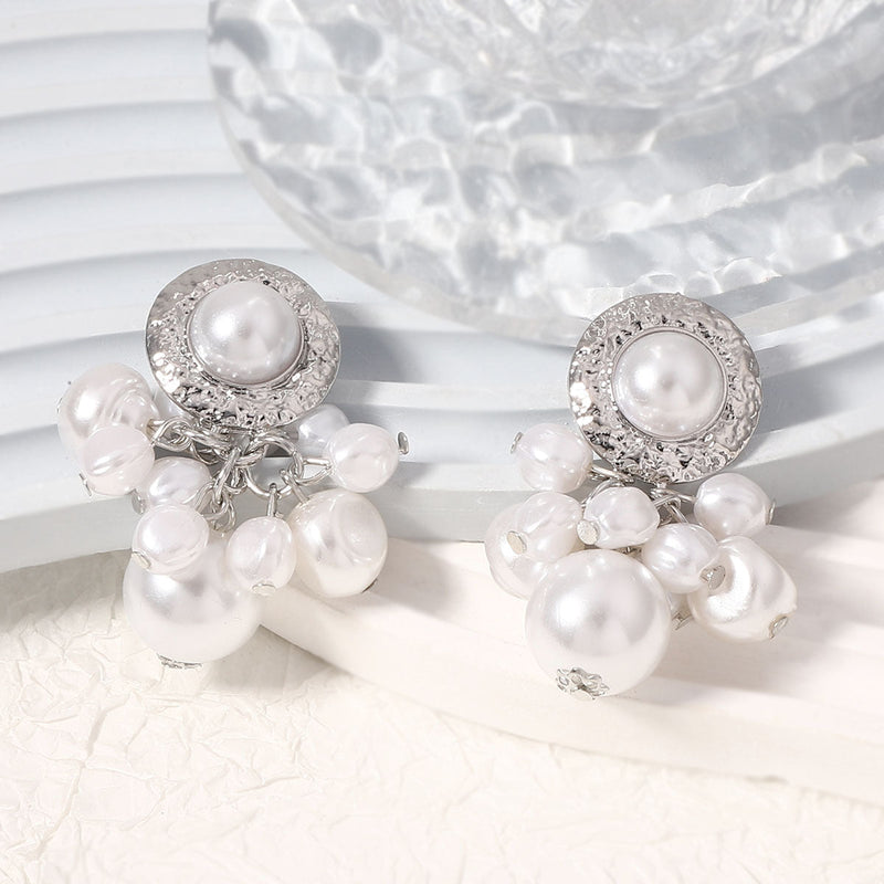 Beautiful Pearl Earring with Unique Style