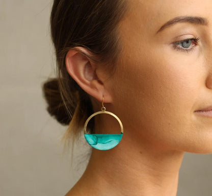 Elegant Gold Earring for Every Occasion