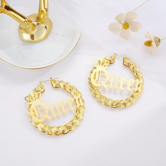 Charming Gold Earring for Any Occasion