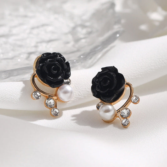Delicate Artisan Pearl Earring