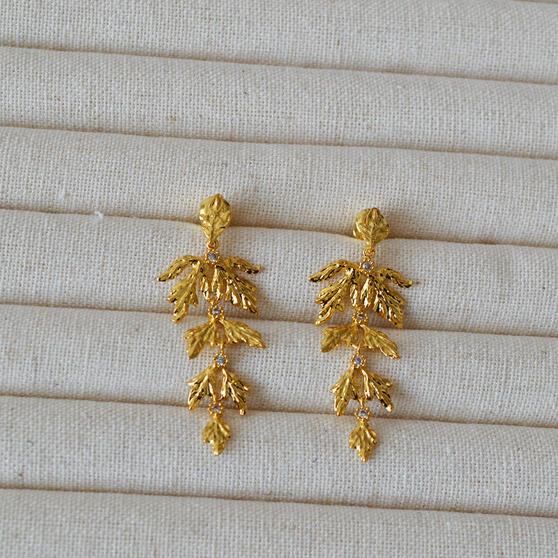 Vintage Handmade Gold Earring