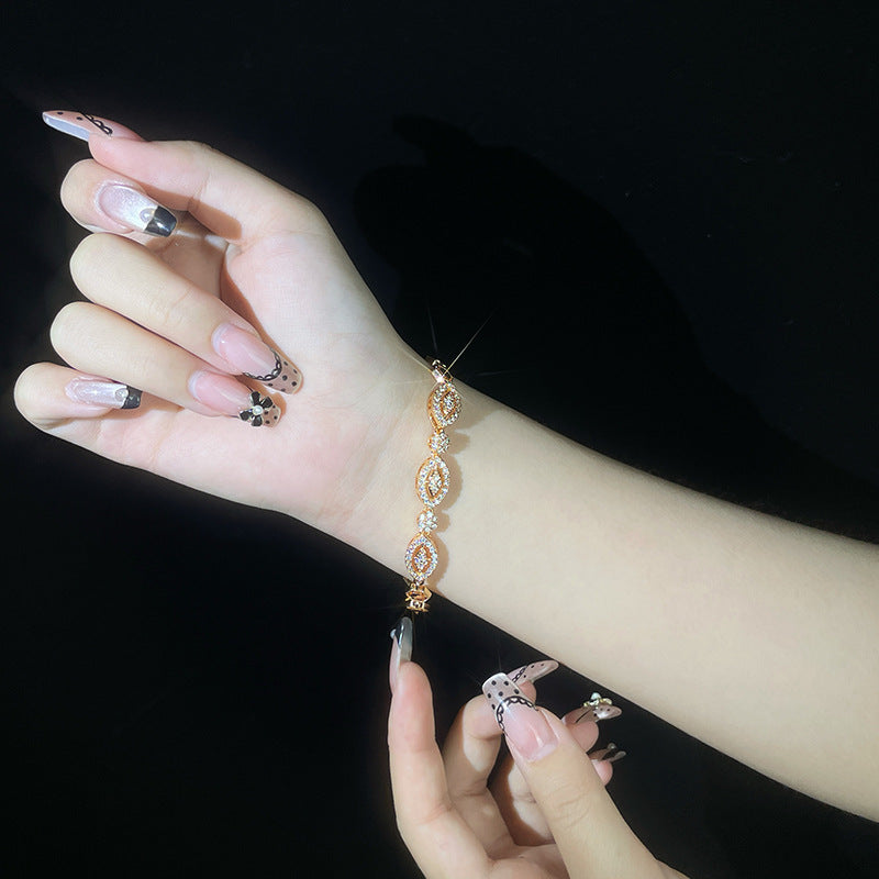 Beautiful Bracelet with Unique Style