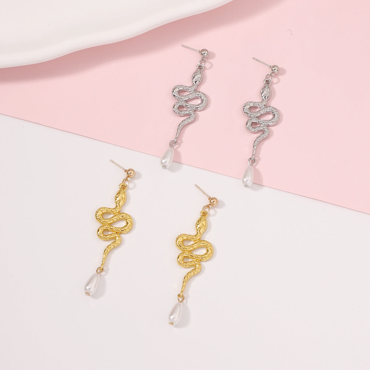 Charming Pearl Earring for Any Occasion