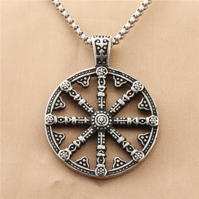 Elegant Pendant for Every Occasion