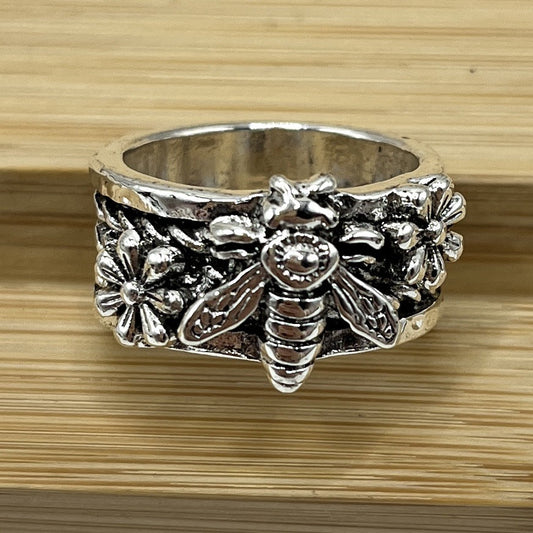 Beautiful Ring with Unique Style